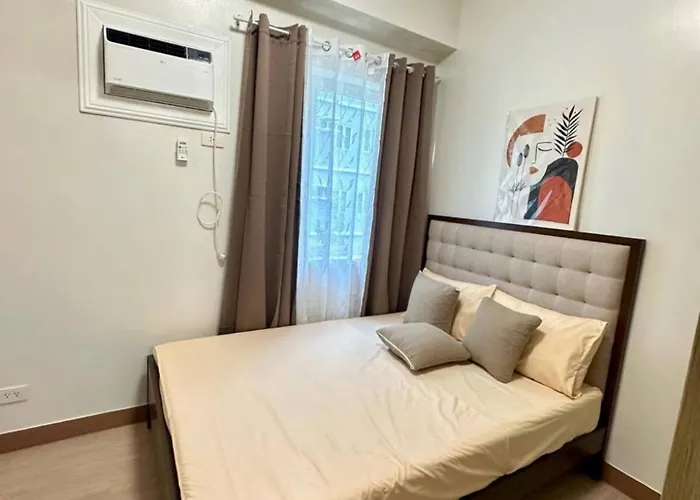 Yates Staycation 3*